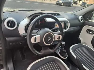 Vendo Renault Twingo 2022 - 12990 EUR, 51026 km - AUTO.MOTO.pt