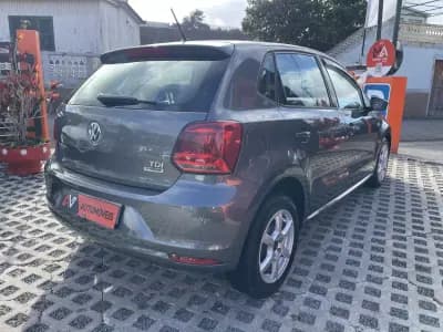 Vendo Volkswagen Polo 2014 - 9950 EUR, 144688 km - AUTO.MOTO.pt