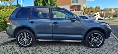 Vendo Volkswagen Touareg 2006 - 10500 EUR, 240000 km - AUTO.MOTO.pt