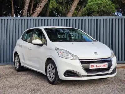 Vendo Peugeot 208 2018 - 9990 EUR, 100238 km - AUTO.MOTO.pt