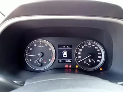 Sell Hyundai Tucson 2019 - 23950 EUR, 80000 km - AUTO.MOTO.pt