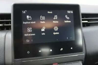 Vendo Renault Clio 2023 - 15900 EUR, 53000 km - AUTO.MOTO.pt