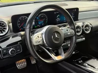 Vendo Mercedes-Benz CLA 250 2021 - 26999 EUR, 172000 km - AUTO.MOTO.pt