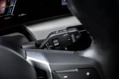 Vendo BMW iX1 2023 - 38990 EUR, 28822 km - AUTO.MOTO.pt