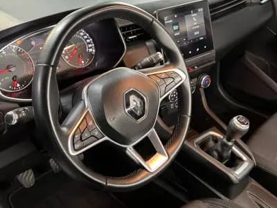 Vendo Renault Clio 2021 - 12990 EUR, 80000 km - AUTO.MOTO.pt