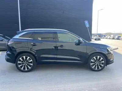 Vendo Renault Austral 2023 - 31000 EUR, 11000 km - AUTO.MOTO.pt