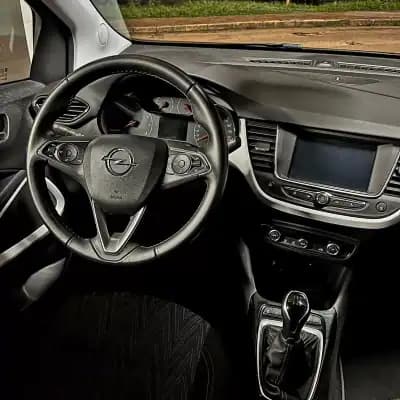 Vendo Opel Crossland X 2020 - 13350 EUR, 32238 km - AUTO.MOTO.pt