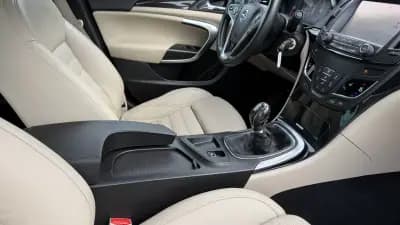 Vendo Opel Insignia 2016 - 13500 EUR, 164000 km - AUTO.MOTO.pt