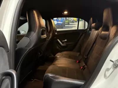 Vendo Mercedes-Benz A 180 2020 - 25499 EUR, 132000 km - AUTO.MOTO.pt