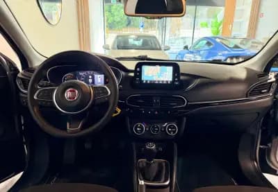 Vendo Fiat Tipo Station Wagon 2022 - 13790 EUR, 76890 km - AUTO.MOTO.pt
