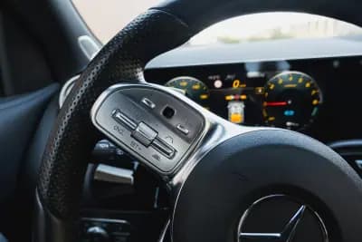 Sell Mercedes-Benz GLA 250 2022 - 35000 EUR, 107230 km - AUTO.MOTO.pt