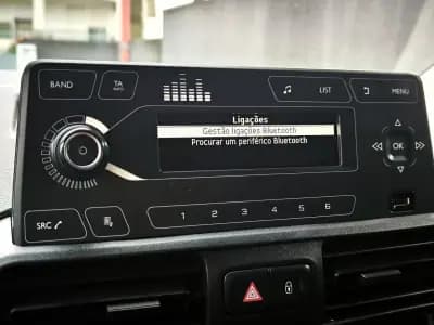 Vendo Peugeot Partner 2020 - 13950 EUR, 114372 km - AUTO.MOTO.pt