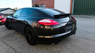 Vendo Porsche Panamera 2011 - 29900 EUR, 190000 km - AUTO.MOTO.pt