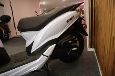 Sell 2026 - 2090 EUR, 1 km - AUTO.MOTO.pt