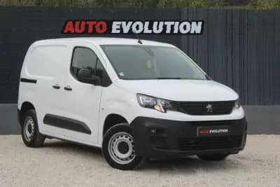 Vendo Peugeot Partner 2022 - 10976 EUR, 135000 km - AUTO.MOTO.pt