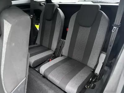 Sell Peugeot 5008 2018 - 14900 EUR, 140000 km - AUTO.MOTO.pt