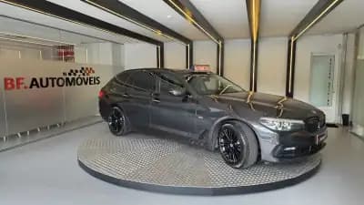 Vendo BMW 520 2018 - 23900 EUR, 284762 km - AUTO.MOTO.pt