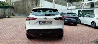 Vendo Nissan Qashqai 2022 - 23950 EUR, 65500 km - AUTO.MOTO.pt