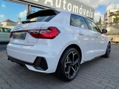 Vendo Audi A1 Sportback 2023 - 27900 EUR, 22610 km - AUTO.MOTO.pt
