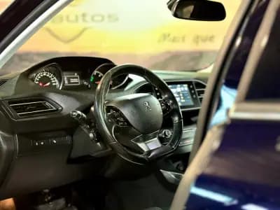 Sell Peugeot 308 SW 2015 - 13500 EUR, 199202 km - AUTO.MOTO.pt