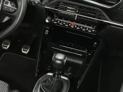 Sell Peugeot 208 2021 - 15990 EUR, 40000 km - AUTO.MOTO.pt