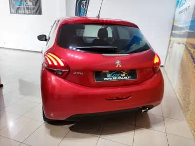 Sell Peugeot 208 2018 - 12490 EUR, 61000 km - AUTO.MOTO.pt