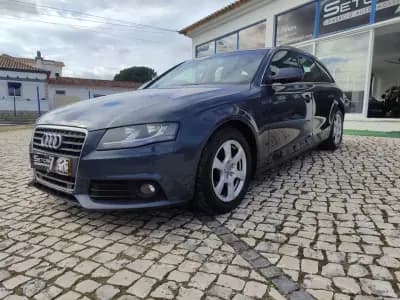 Vendo Audi A4 Avant 2010 - 9500 EUR, 292000 km - AUTO.MOTO.pt