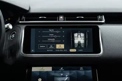 Sell Land Rover Range Rover Velar 2021 - 51950 EUR, 76000 km - AUTO.MOTO.pt