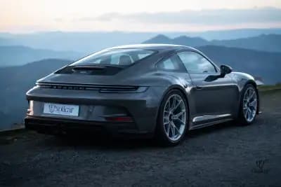 Vendo Porsche 992 2022 - 195000 EUR, 20350 km - AUTO.MOTO.pt