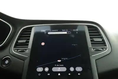 Vendo Renault Mégane 2021 - 18000 EUR, 85771 km - AUTO.MOTO.pt