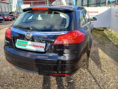 Sell Opel Insignia Sports Tourer 2011 - 7150 EUR, 176528 km - AUTO.MOTO.pt