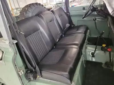 Vendo Land Rover Serie III 1973 - 35000 EUR, 87484 km - AUTO.MOTO.pt