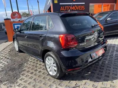 Vendo Volkswagen Polo 2017 - 12950 EUR, 128700 km - AUTO.MOTO.pt