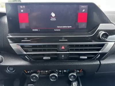 Vendo Citroën C4 2021 - 15900 EUR, 175000 km - AUTO.MOTO.pt