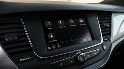 Vendo Opel Astra Sports Tourer 2020 - 12999 EUR, 97000 km - AUTO.MOTO.pt