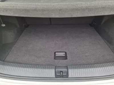 Vendo Volkswagen T-Roc 2019 - 19999 EUR, 115000 km - AUTO.MOTO.pt