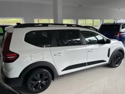 Vendo Dacia Jogger 2022 - 14900 EUR, 173000 km - AUTO.MOTO.pt