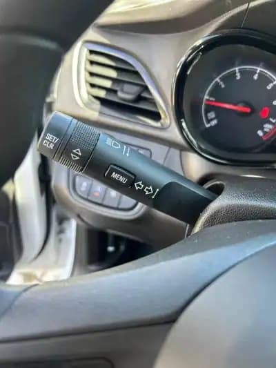 Sell Opel Karl 2019 - 7900 EUR, 106800 km - AUTO.MOTO.pt