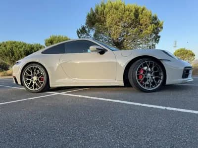 Vendo Porsche 911 2021 - 199950 EUR, 12377 km - AUTO.MOTO.pt