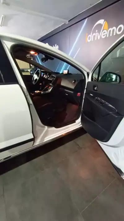 Sell Peugeot 3008 2015 - 10400 EUR, 134160 km - AUTO.MOTO.pt