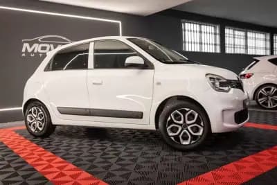 Vendo Renault Twingo 2019 - 10990 EUR, 90548 km - AUTO.MOTO.pt