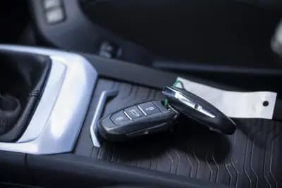 Sell Citroën C4 Picasso 2018 - 13900 EUR, 145077 km - AUTO.MOTO.pt