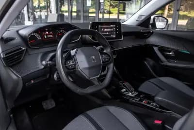 Sell Peugeot 2008 2021 - 17990 EUR, 74657 km - AUTO.MOTO.pt