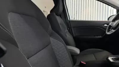 Vendo Renault Captur 2022 - 16490 EUR, 100230 km - AUTO.MOTO.pt