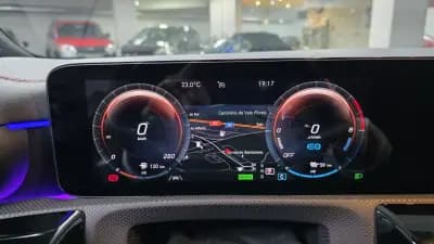 Vendo Mercedes-Benz CLA 250 2021 - 34990 EUR, 57000 km - AUTO.MOTO.pt