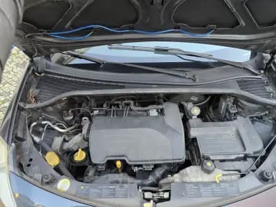 Vendo Renault Clio Break 2008 - 3999 EUR, 208437 km - AUTO.MOTO.pt