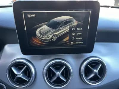 Vendo Mercedes-Benz CLA 200 2017 - 27990 EUR, 133325 km - AUTO.MOTO.pt