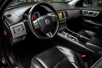 Sell Jaguar XF 2010 - 13990 EUR, 241933 km - AUTO.MOTO.pt