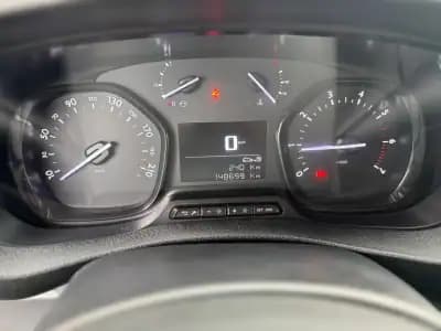 Vendo Peugeot Expert 2019 - 13900 EUR, 148050 km - AUTO.MOTO.pt