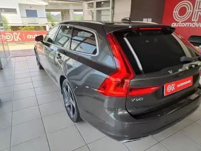 Sell Volvo V90 2018 - 20990 EUR, 188000 km - AUTO.MOTO.pt